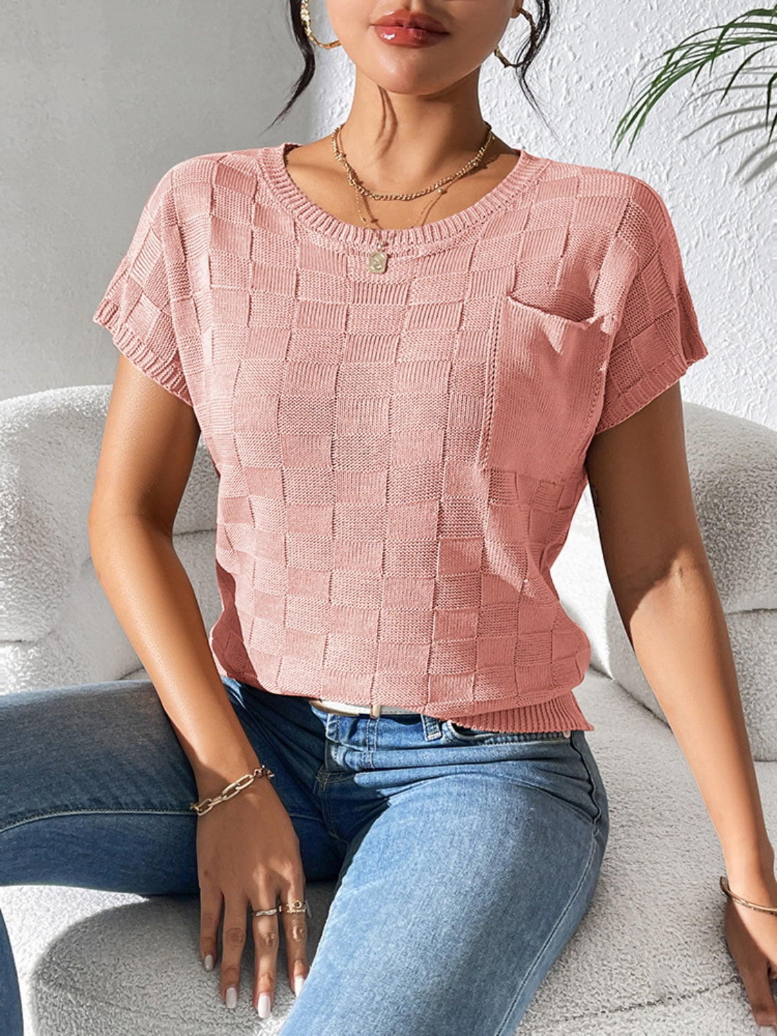 Round Neck Short Sleeve Knit Top